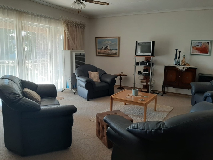 4 Bedroom Property for Sale in Christiana North West